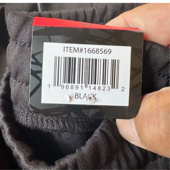 Spyder Active Men’s Jogger Size Medium with 30" IS in Black (New with Tags) - Picture 7 of 9